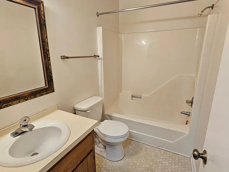 4710 Cornwall Pl — Photo 10