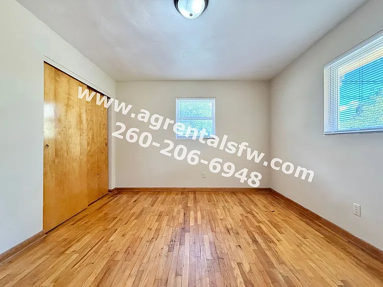 4433 Holton Ave — Photo 12