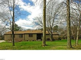 1166 San Raphael Dr, Akron, OH 44333