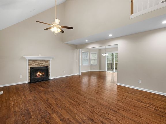 5th image of 17 Hester Rd