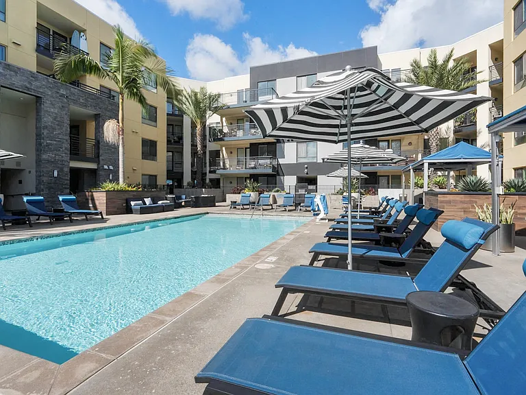 Ariva, San Diego, CA, Pool