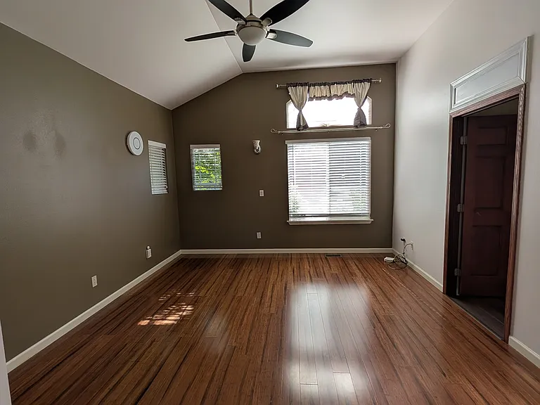 11554 179th Ct NE — Photo 13