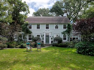 185 Chestnut St, Winnetka, IL 60093