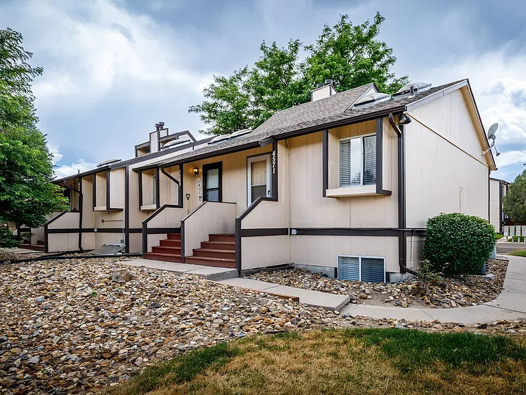 4571 Lamplighter Cir — Photo 9