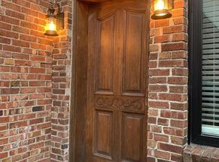 8 Hitt St, Columbia, MO 65201