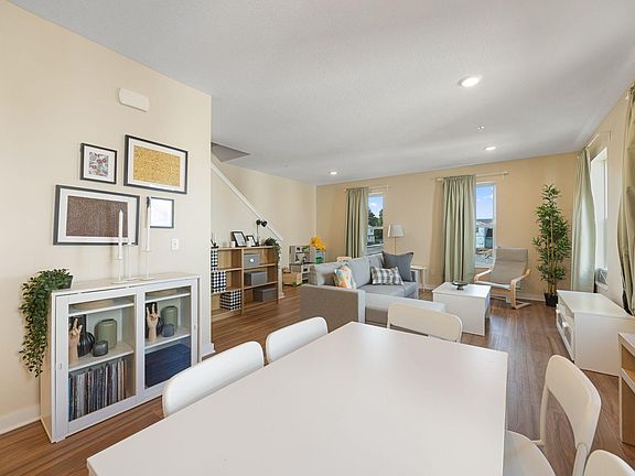 3rd image of 1365 Howard St N #3
