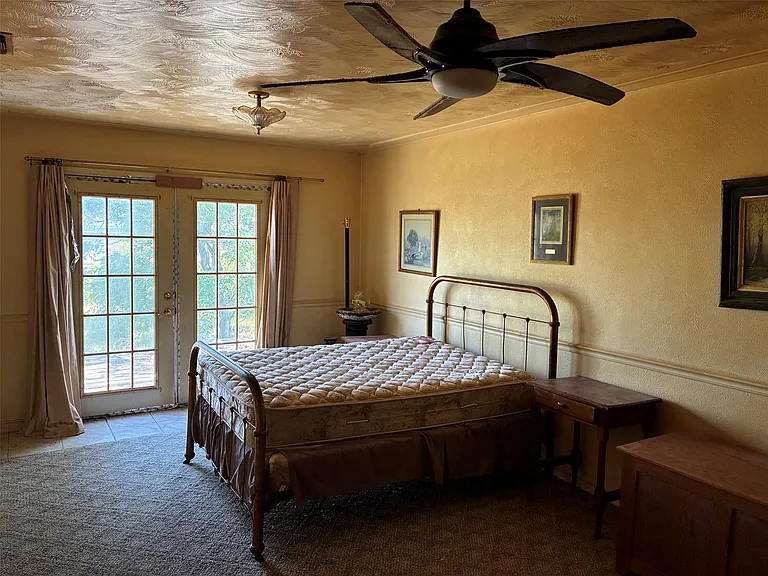 16950 FM 971 — Photo 7