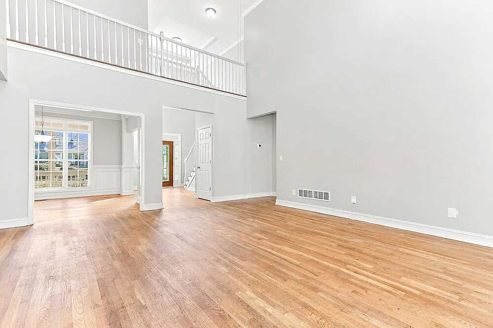 5 bed, 3.0 bath, 2732 sqft, $2,780 — Photo 4