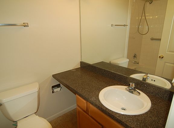 5th image of 1811 Four Lakes Ave APT 4D