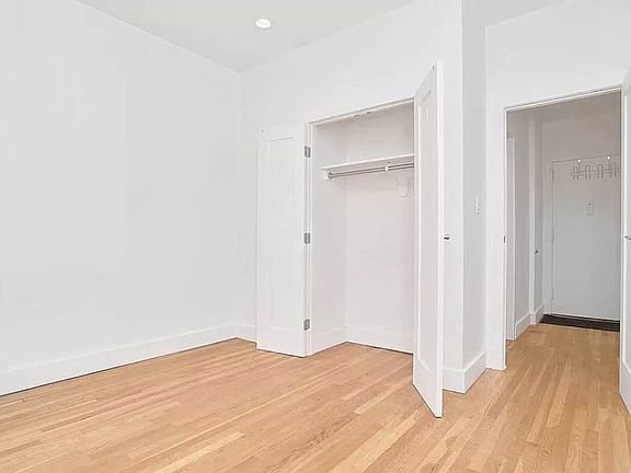 3rd image of 1614 2nd Ave APT 2A