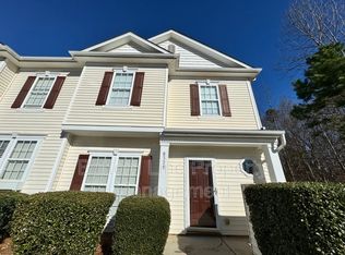 8325 Carob Tree Ln, Charlotte, NC 28215
