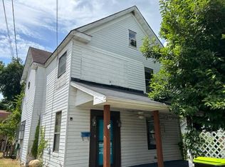 118 Valley St, Pulaski, VA 24301