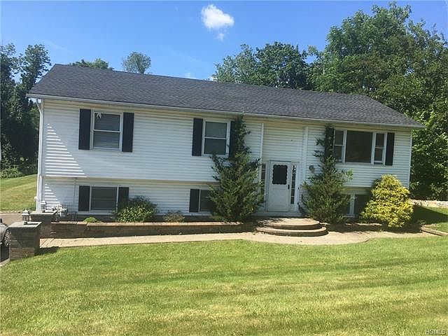 1st image of 1 Balsam Dr