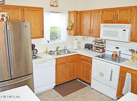 3rd image of 382 Prindle Dr E