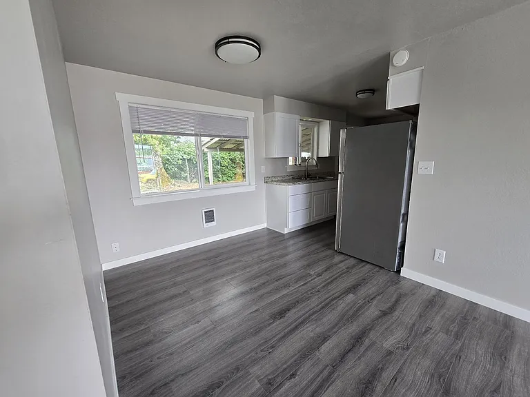 2585 W Bradford Ct — Photo 10