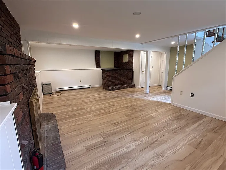 9 Brookdale Cir — Photo 15