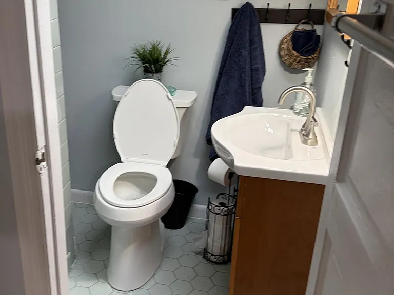 18 Valentine St #REAR — Photo 9