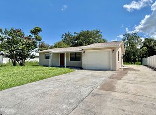 831 Tarpon Ave, Sebastian, FL 32958