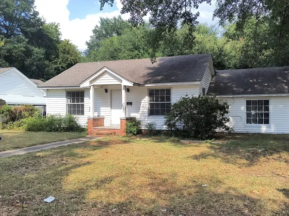 1215 S Elm St, Pine Bluff, AR 71601