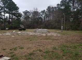 1124 Travis Ln, Manning, SC 29102