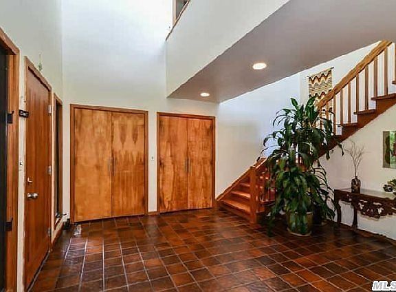 3rd image of 11 Mindy Ct