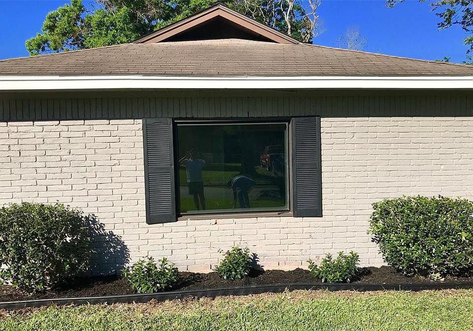 1st image of 5318 Hemlock Dr
