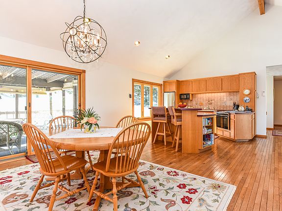 1011 Litchfield Turnpike