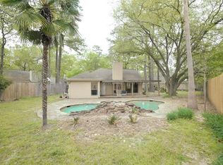 1906 Woodhue Dr, Spring, TX 77386