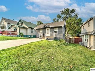 3836 Grover St, Omaha, NE 68105