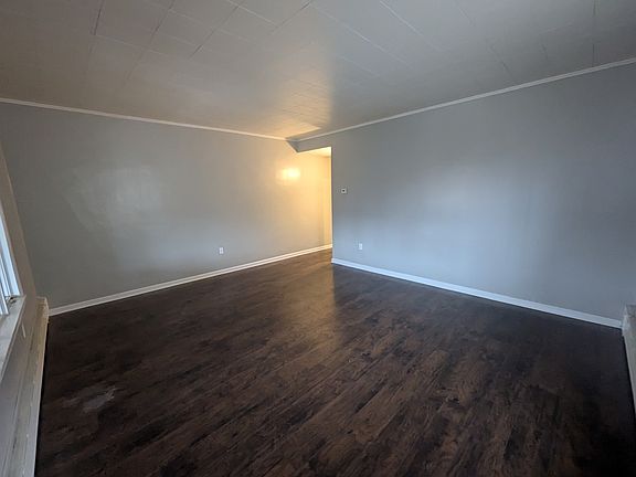 2nd image of 540 Pine St Floor 2