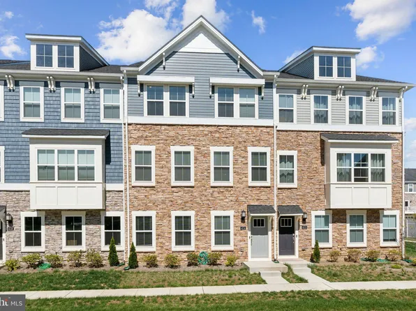 4114 Hatley Pl, White Plains, MD 20695