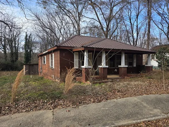 313 N Johnson St, Walhalla, SC 29691