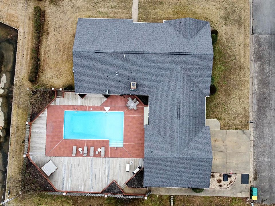 1st image of 309 S Phoenix Ave
