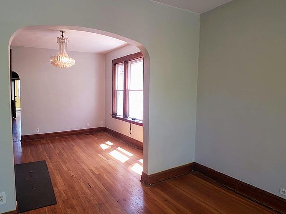 4th image of 2943 N Albany Ave APT 2