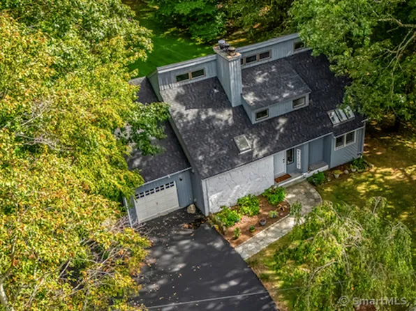 1021 Willard Road, Orange, CT 06477