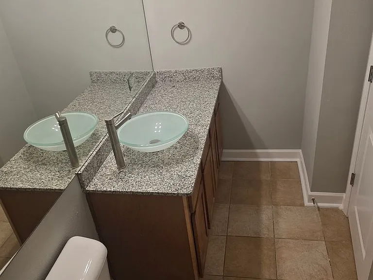5630 Pershing Ave #40 — Photo 5