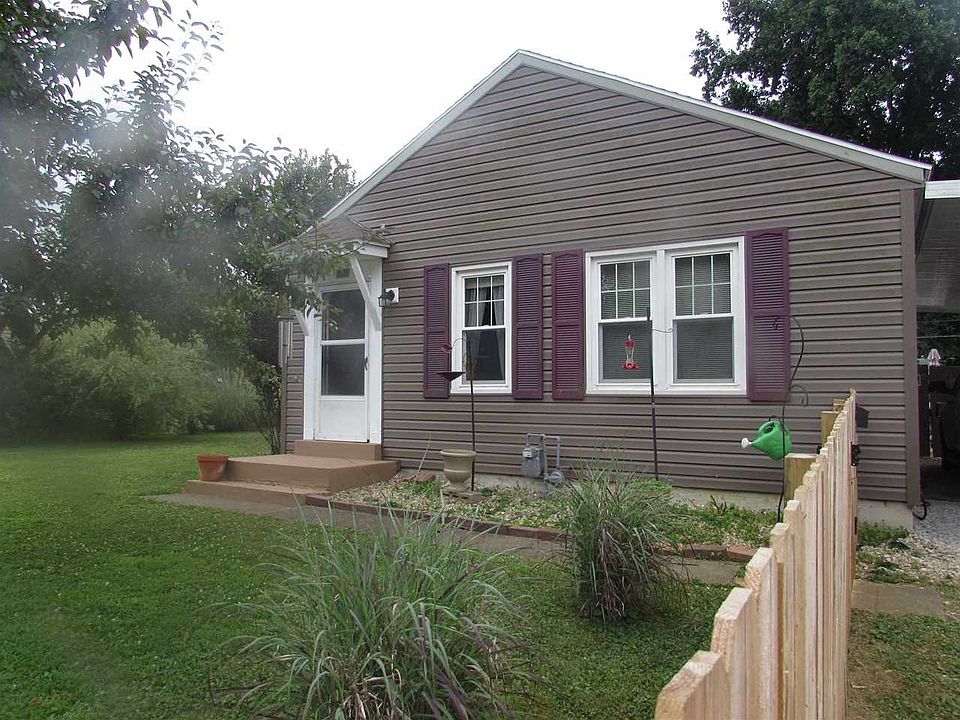 1st image of 2151 Oakland Ave