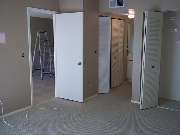 3rd image of 800 Cove Cay Dr Unit 1A