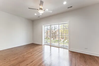 3335 N Avers Ave #3N — Photo 9