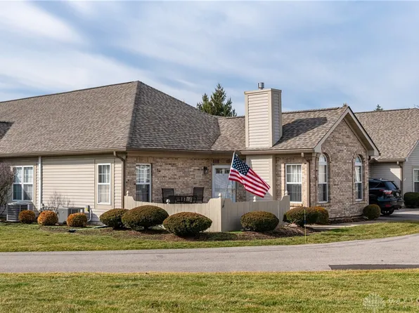 2031 Willow Run Cir, Enon, OH 45323