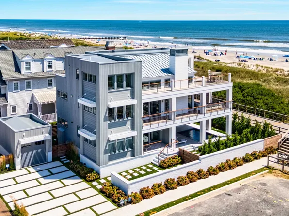 83 25th St E, Avalon, NJ 08202