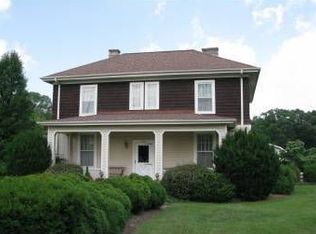 140 Charlotte St, Brookneal, VA
