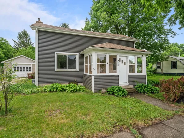 336 W Menomonie St, Belvidere, IL 61008