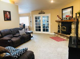 3212 Flintwood Way, Redding, CA 96002