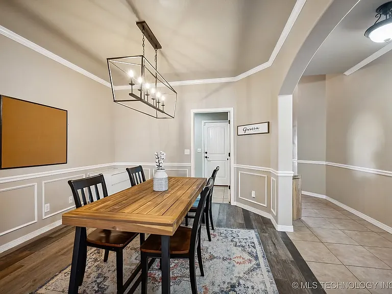 9217 N 144th East Ave — Photo 3