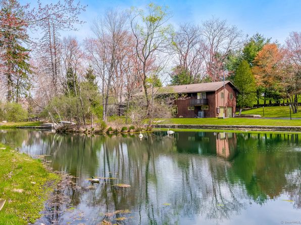 4 Whippoorwill Hill Rd, Newtown, CT 06470