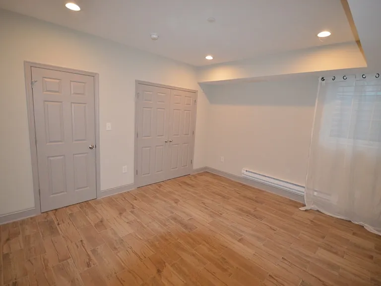 1948 E York St #1B — Photo 8