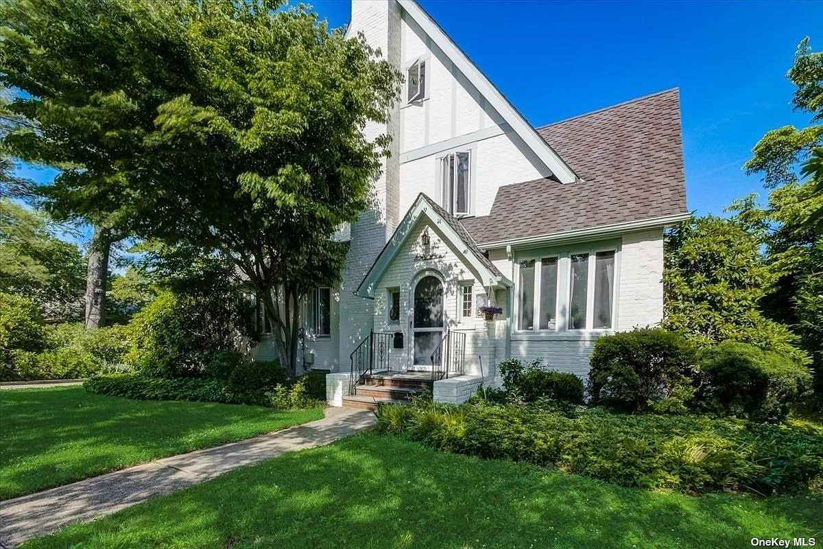 376 Kilburn Road S, Garden City, NY 11530 Zillow