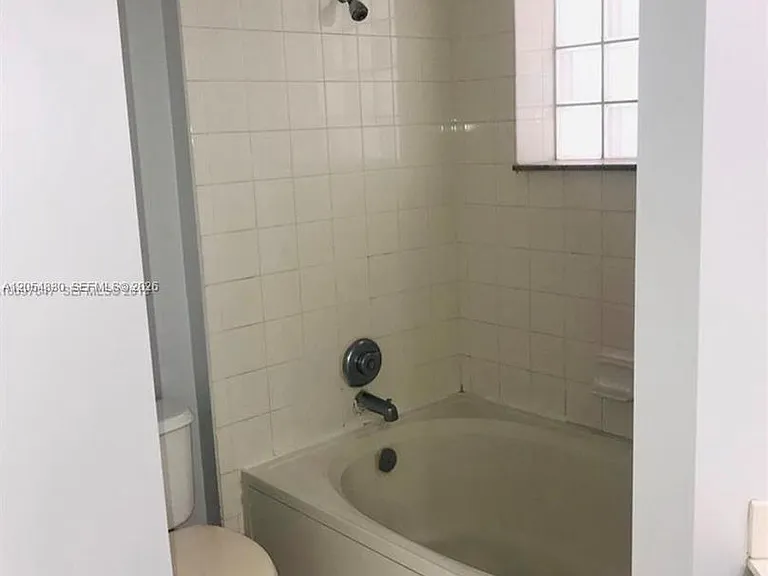 3175 NE 184th St #3302 — Photo 14