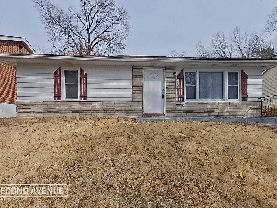 1001 Robert Ave